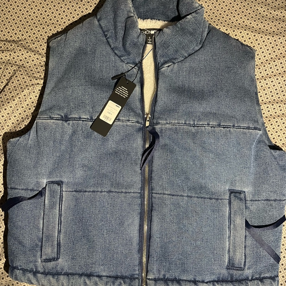 Fashion Nova puffer vest